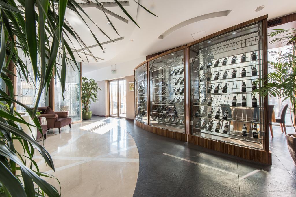 Best Western Grandsky Hotel Beijing Bagian luar foto